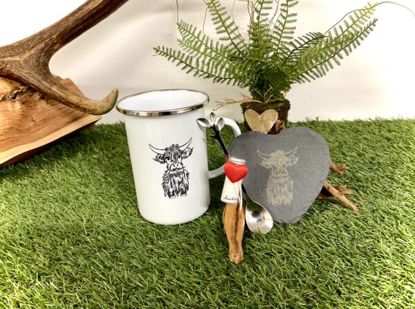 Set Emaille Becher „Madl“